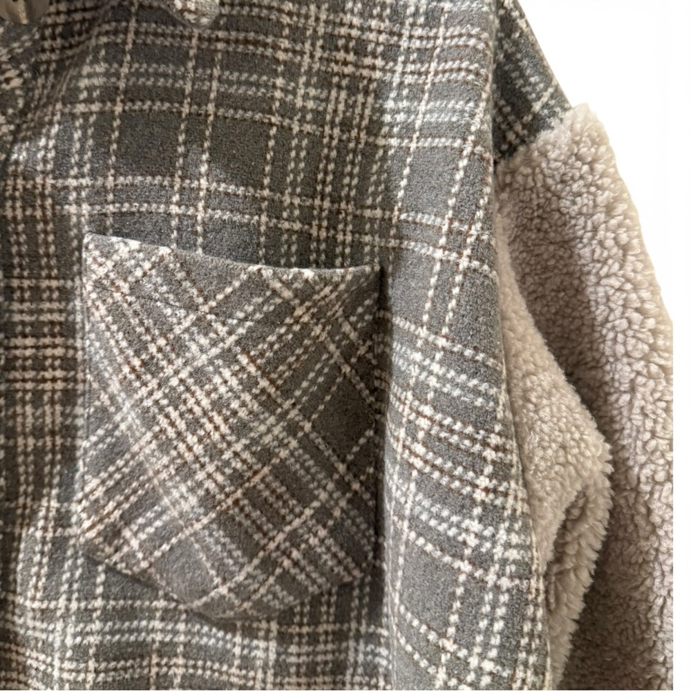Papercrane Plaid Sherpa Sleeve Shacket Gray Wool Blend Button Front Small - Picture 4 of 8